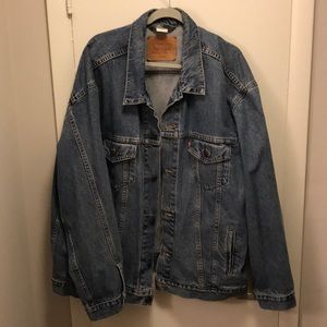 Ladies size 4xL Relaxed Trucker Denim Jacket.